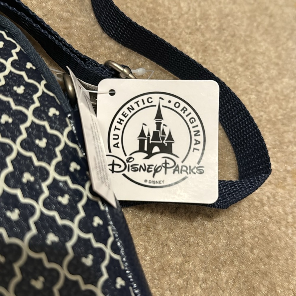 Disney Tablet case - Picture 5 of 7